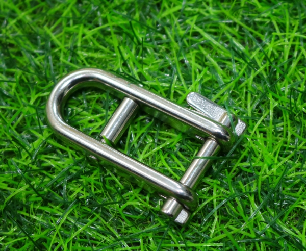 Stainless Steel Hardware In Aluminum